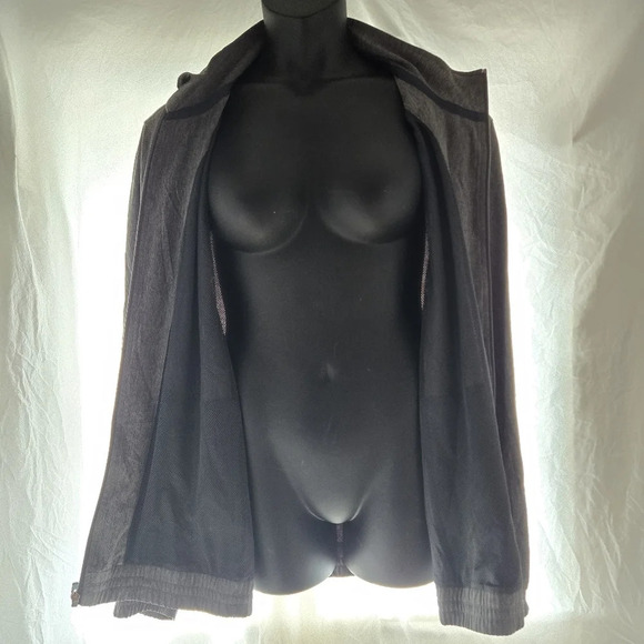 Ideology Reflective Lightweight Jacket EUC - Picture 4 of 12